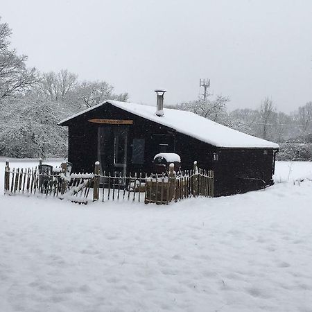 The Old Apple Shed Cosy Heated Cottage In A Meadow Close To The Charming Village Of Bethersden แอชฟอร์ด ภายนอก รูปภาพ