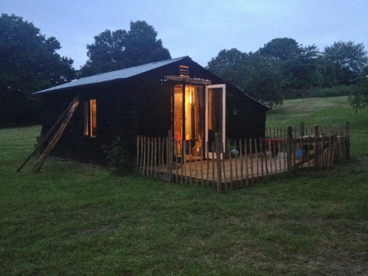 The Old Apple Shed Cosy Heated Cottage In A Meadow Close To The Charming Village Of Bethersden แอชฟอร์ด ภายนอก รูปภาพ